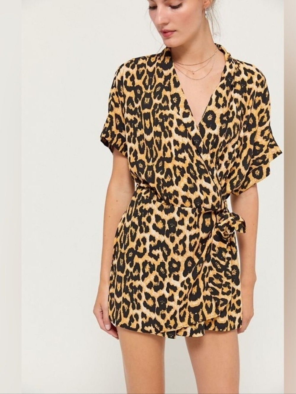 NWT UO Zoe Side-Tie Leopard Animal Print Wrap Romper Size Small